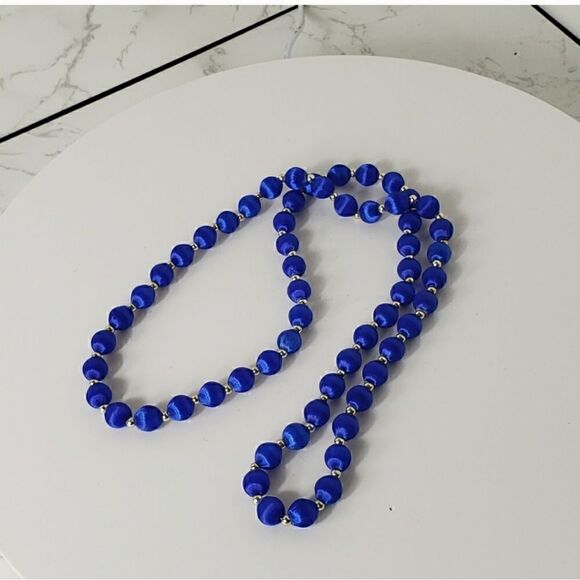 VINTAGE Satin Thread-Wrapped Bead Necklace - Picture 4 of 7